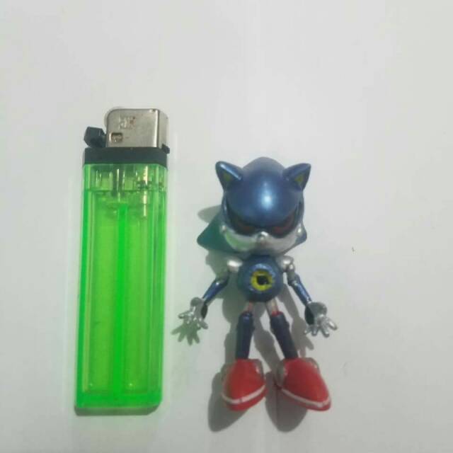 mainan action figure
metal sonic cyborg
sonic the hedgehog
tinggi sekitar 3 inch
mini statue detail