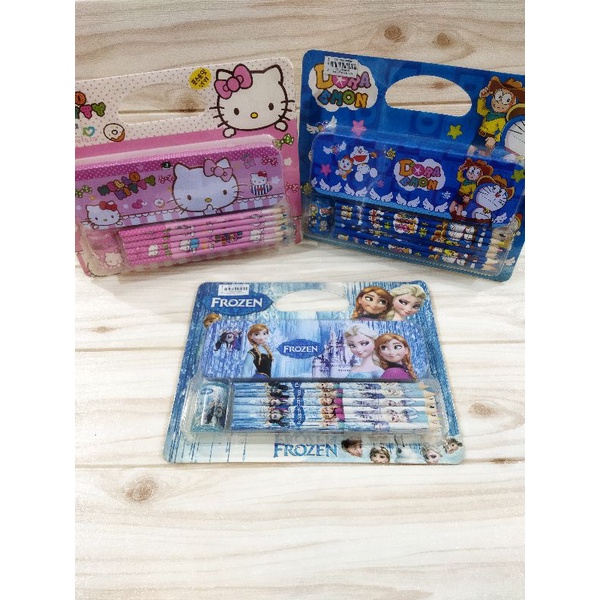

PENSIL WARNA 1SET KARAKTER ART SET