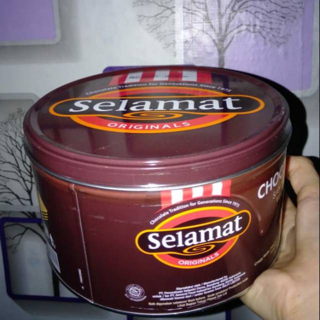BISKUIT SELAMAT COKLAT TOPLES 200gr / WAFER SELAMAT KALENG