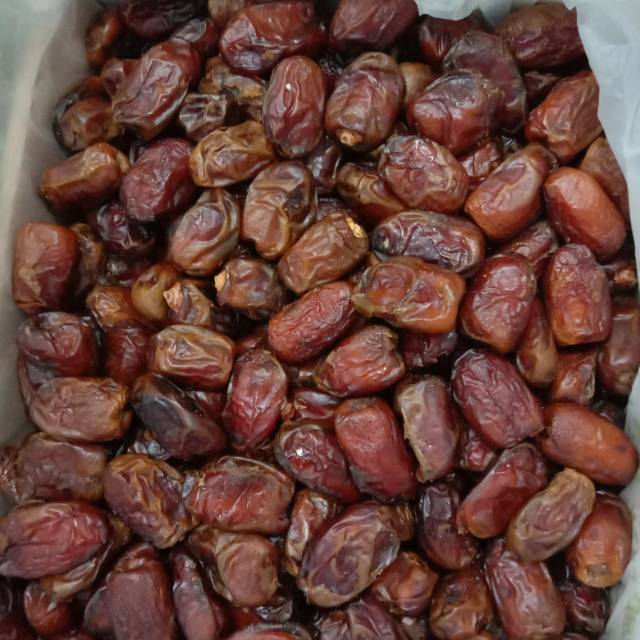 Kurma madu mesir premium dates 1kg