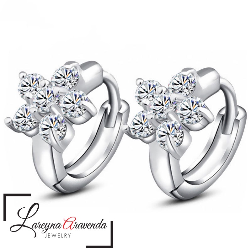 Anting Korea Wanita Perak S925 Model Bunga Kristal Crystal AT025