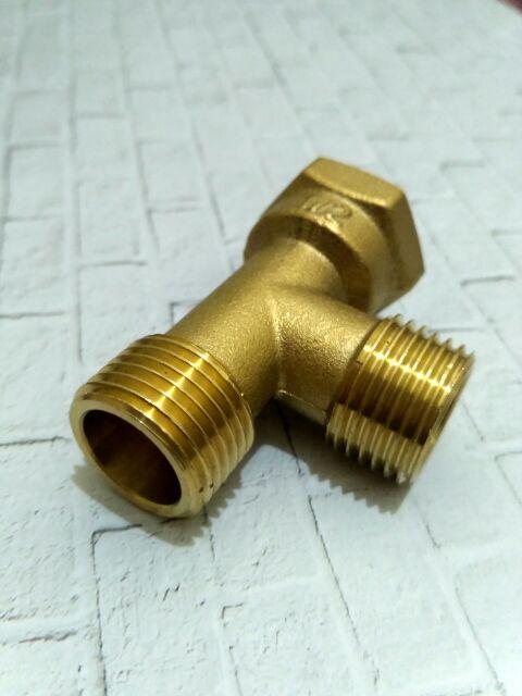 Tee Shower Kuningan T Cabang Menyambung Ke Shower Dan Keran