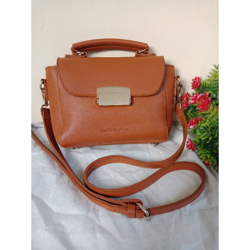 ALICE MARTHA ORIGINAL MINI SLING BAG LEATHER, ASLI BAGUS, KEREN &PATEN