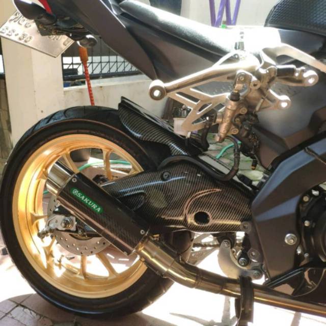 Hugger arm carbon yamaha all new r15 v3