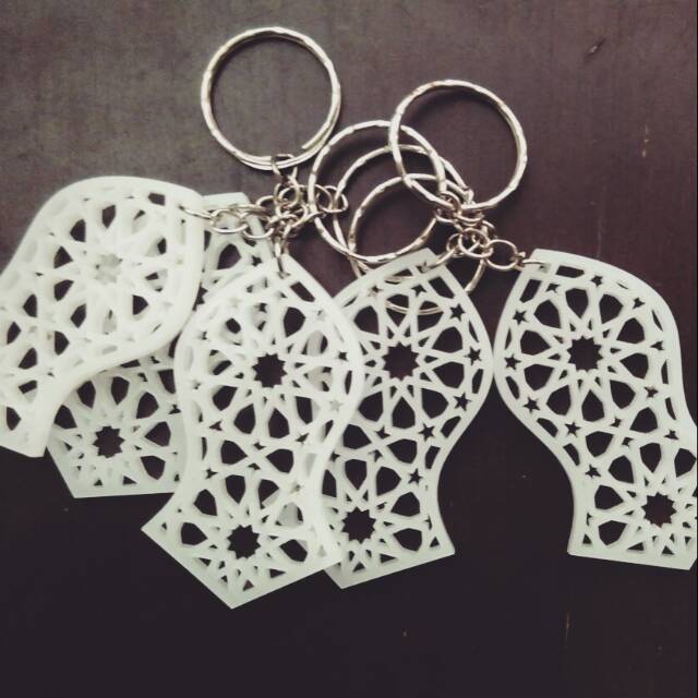 Gantungan Kunci Sandal/Terompah Nabi Geometric
