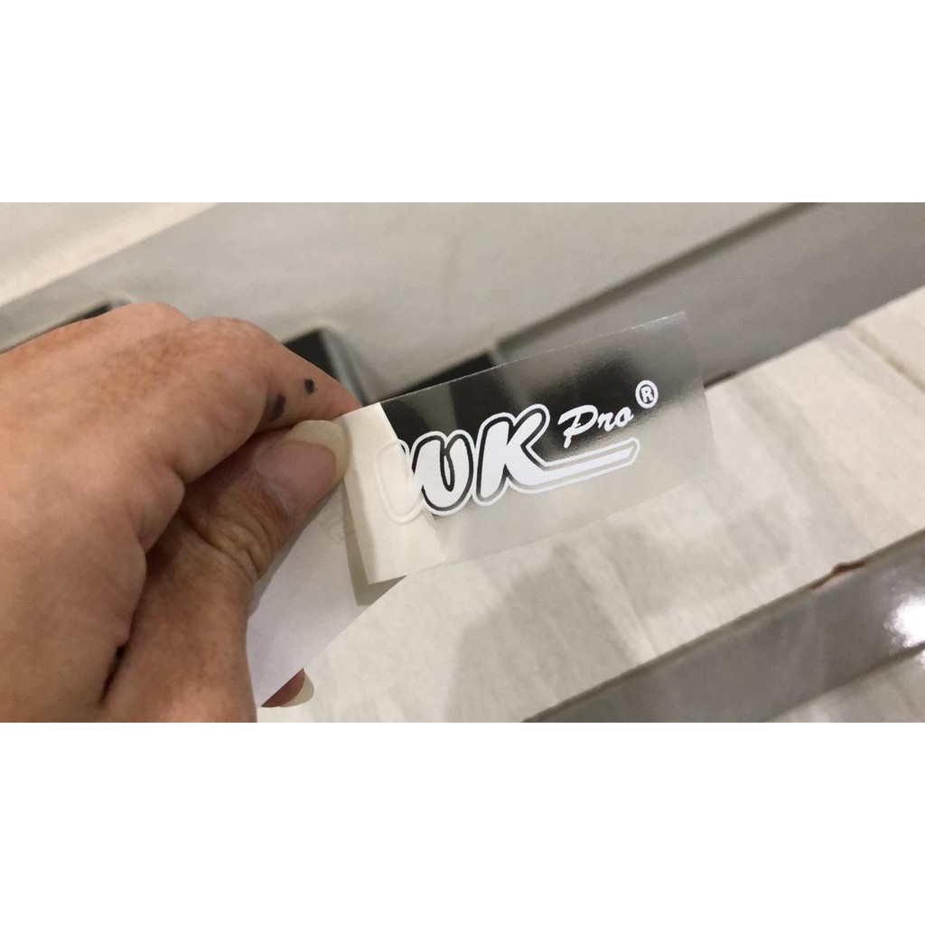 

Stiker Logo / Stiker lipgloss ( STIKER TRANSPARAN PRINT UV / BISA TINTA PUTIH )