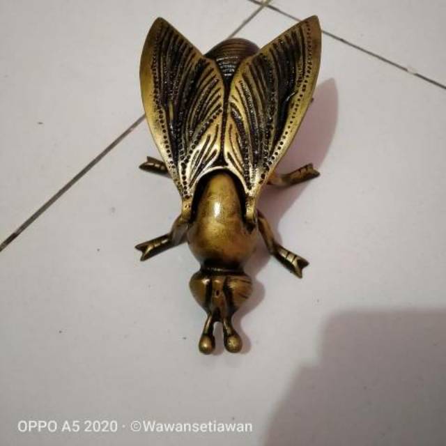 Miniatur Asbak Kuningan Antik Murah Motif Tawon Lebah 16cm