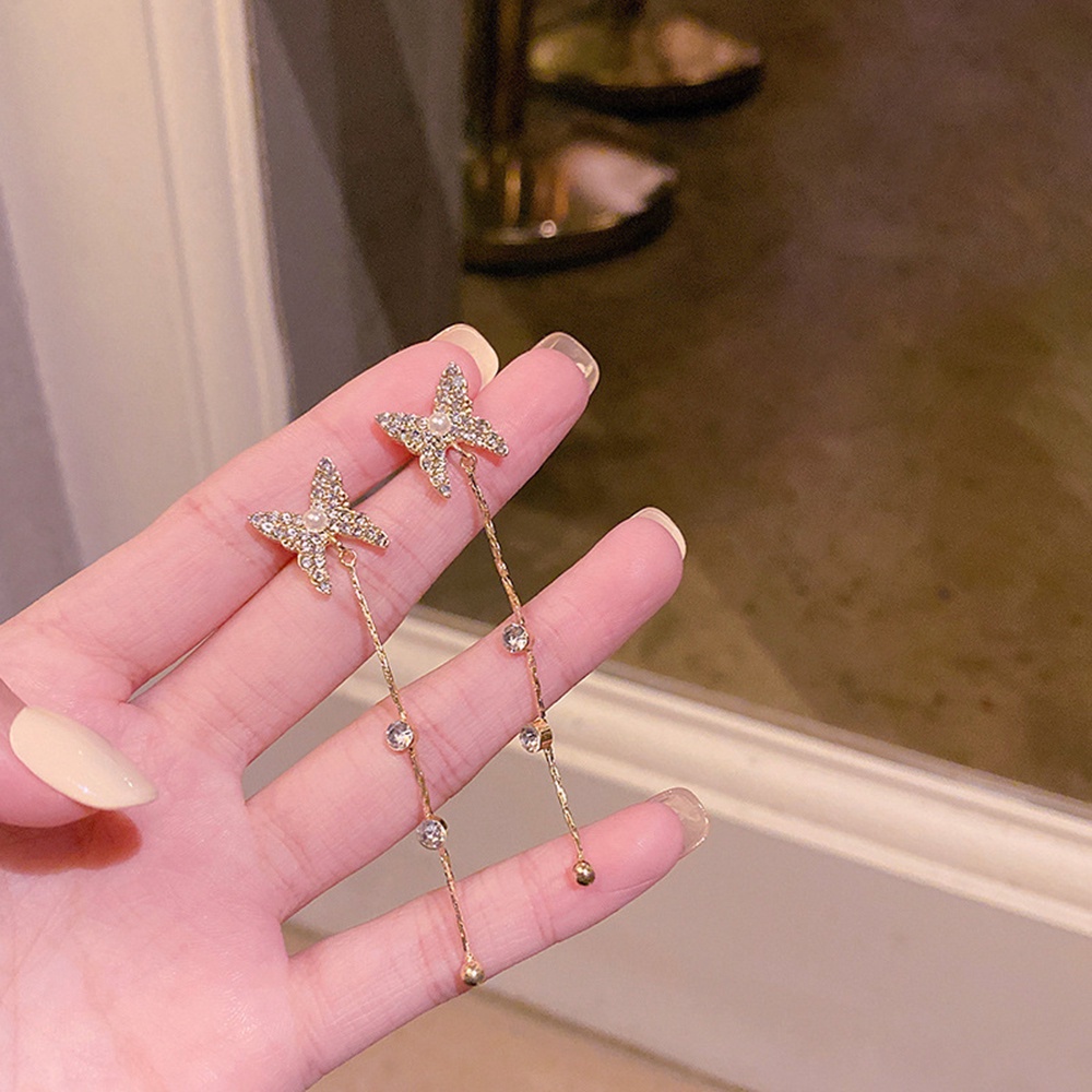 Anting Tusuk Gantung Desain Kupukupurumbai Rantaimutiaraberlian Imitasi Gaya Koreaelegan Untuk Wanita