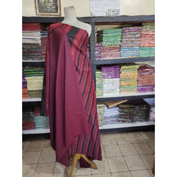 Tenun lurik khas jembatan merah Silungkang