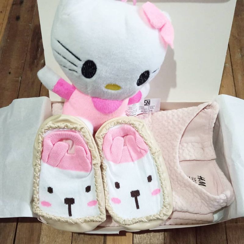 H&m baby sale  / Dress h&m baby / kado bayi / Hampers bayi