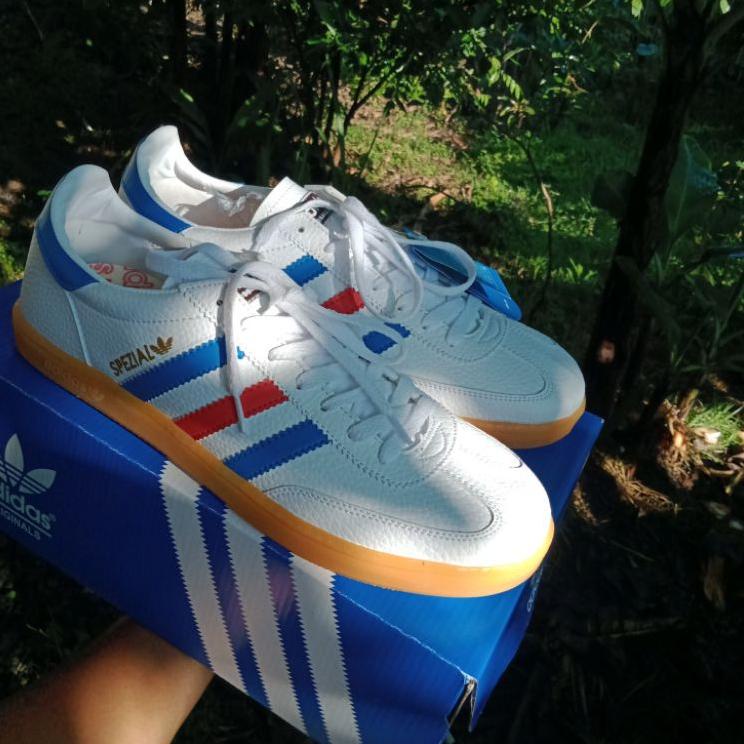 Harga TERMURAAH.. sepatu adidas spezial white france ,sneakers adidas , spezial , samba , sneaker ad