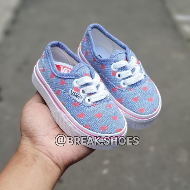 Sepatu anak Autentik Love model tali blue white pink