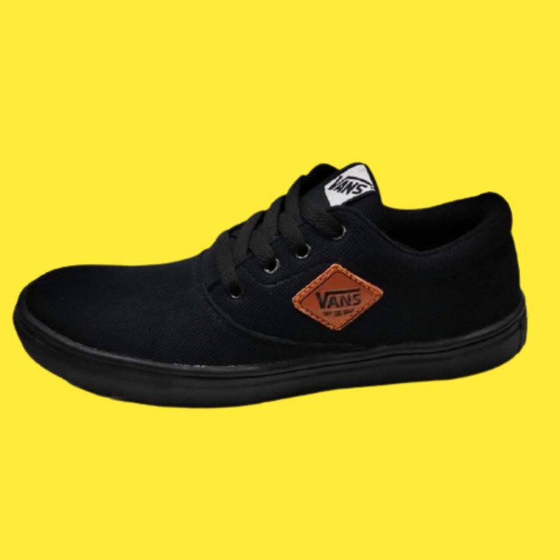 Sepatu Vans pria Sepatu Vans pria warna hitam