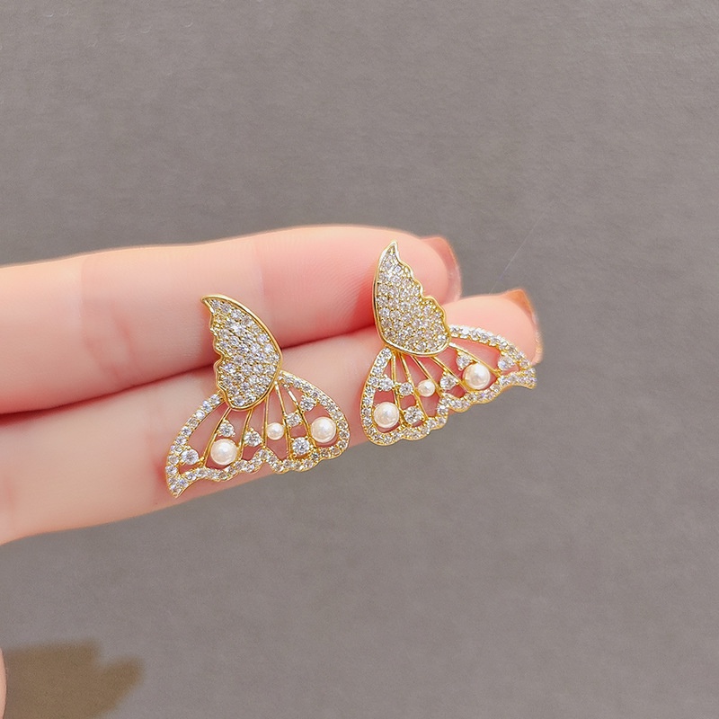 Anting Stud Desain Kupu-Kupu Aksen Mutiara Berlian Imitasi Bahan Alloy Untuk Wanita