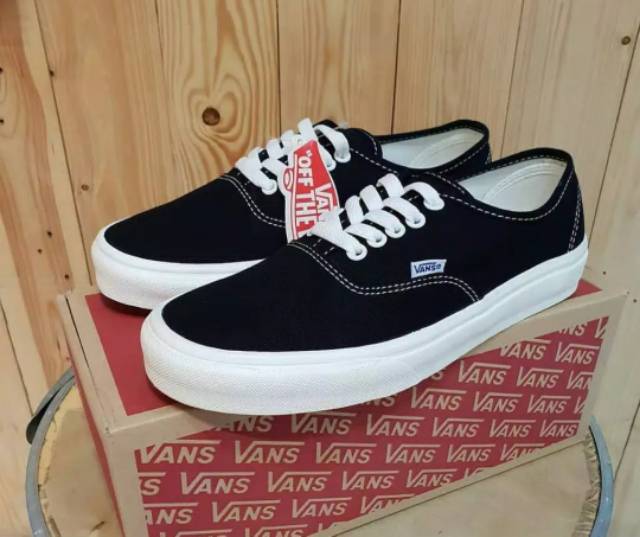 SEPATU VANS AUTHENTIC GARADE ORI BLACK WHITE