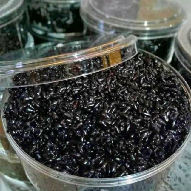 

PEUYEUM KETAN HITAM BANDUNG