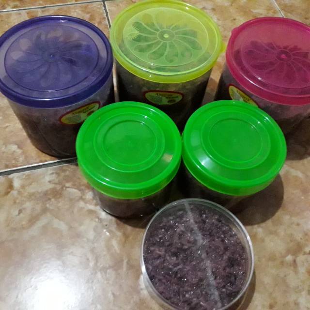 

Tape ketan hitam home made