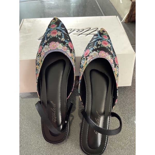 ITTAHERL 41  GLADYS SLIPPER / PRELOVED