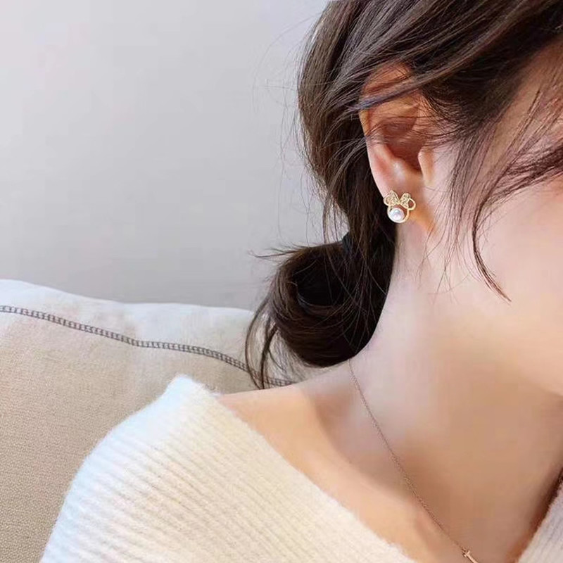 Anting Stud Desain Kartun Pita Aksen Mutiara Gaya Korea Untuk Wanita