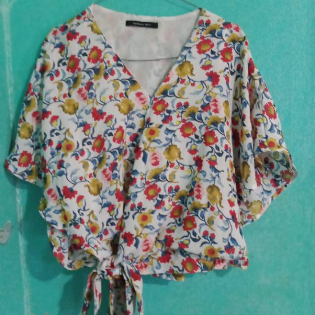 Jual BAJU PRELOVED MODEL KIMONO KALONG Indonesia|Shopee Indonesia
