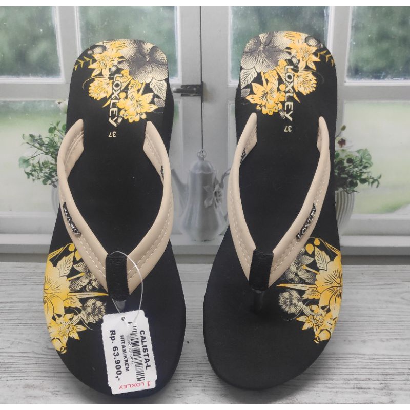 SANDAL WEDGES LOXLEY CALISTA 37-40 Rp 69900