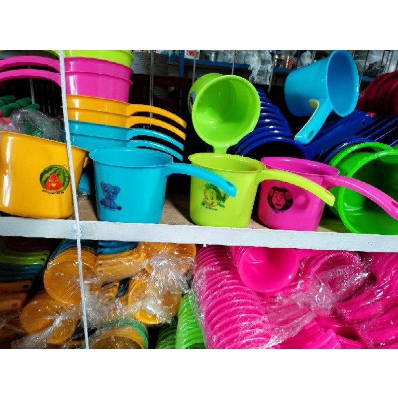 Gayung air plastik karakter/gayung mandi Murah