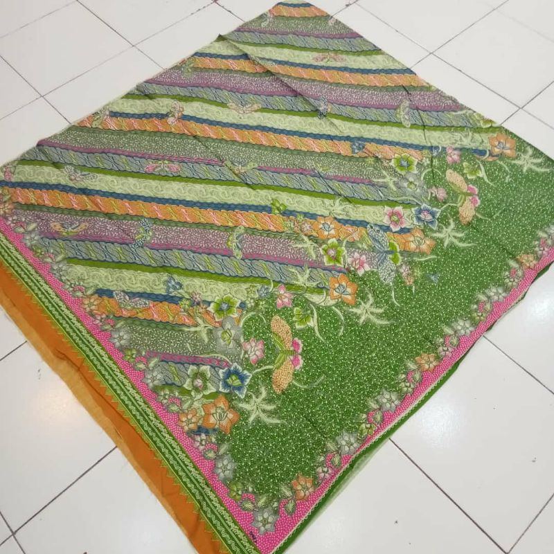 batik parang hijau tumpal merah w