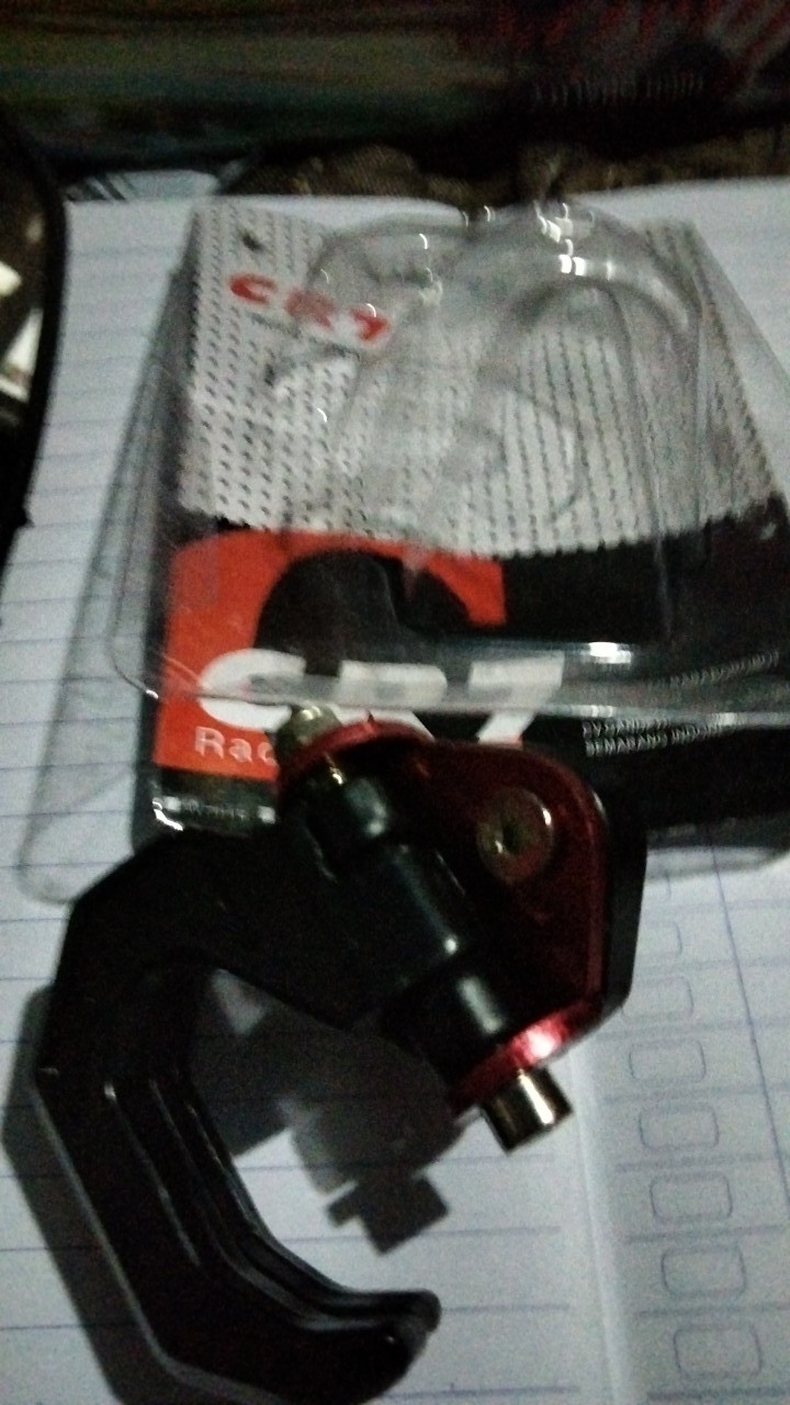 Gantungan Barang Motor Model Cakar Cabang Dua