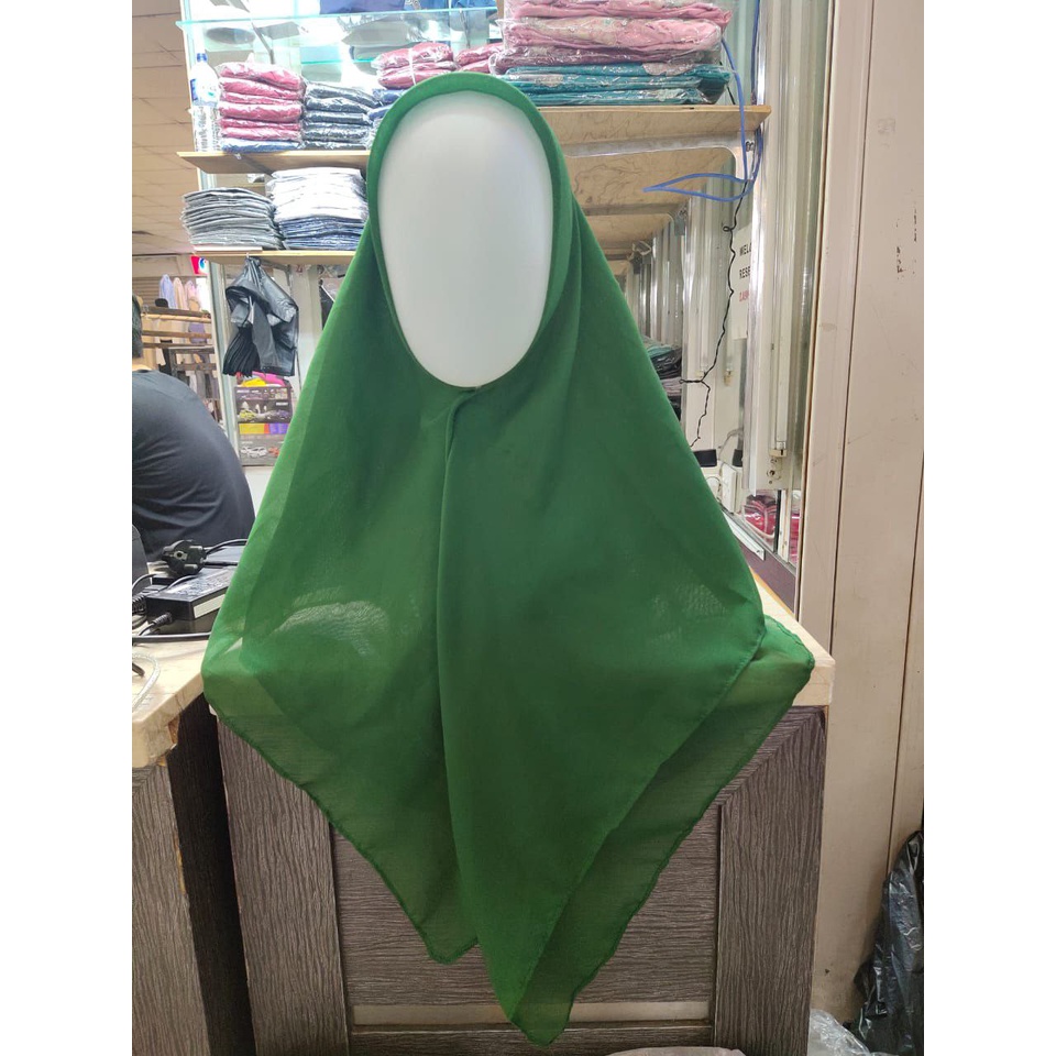KERUDUNG HIJAB JILBAB SEGI EMPAT POLOS/ FASHION MUSLIM WANITA / AKSESORIS MUSLIMAH