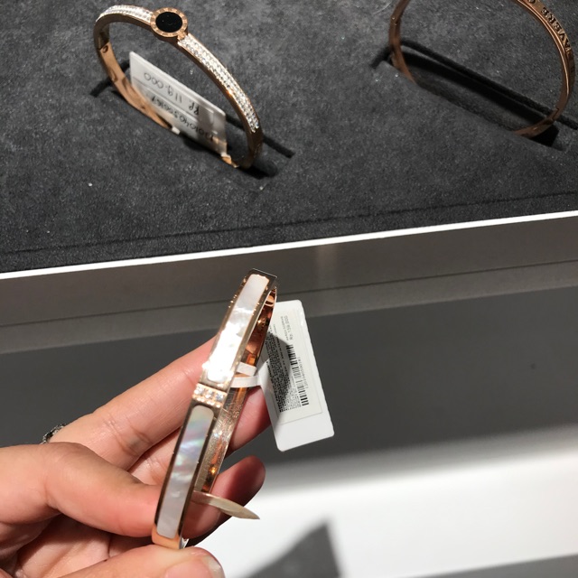 (JASTIP KKV) GELANG ( HARGA SUDAH TERMASUK JASTIP)