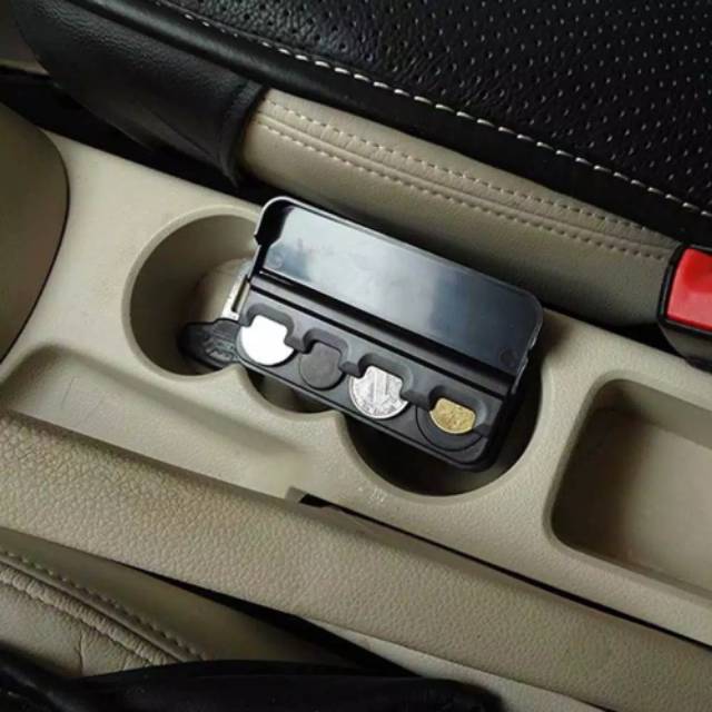 (NCS) COD Car Coin Pocket Case Storage 4 Slot Holder Organizer Tempat Uang Koin Receh Logam Mobil