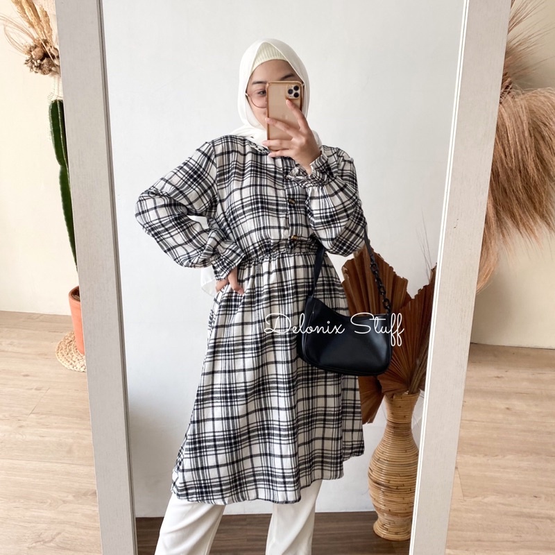 Shireen flanel tunik uniqlo