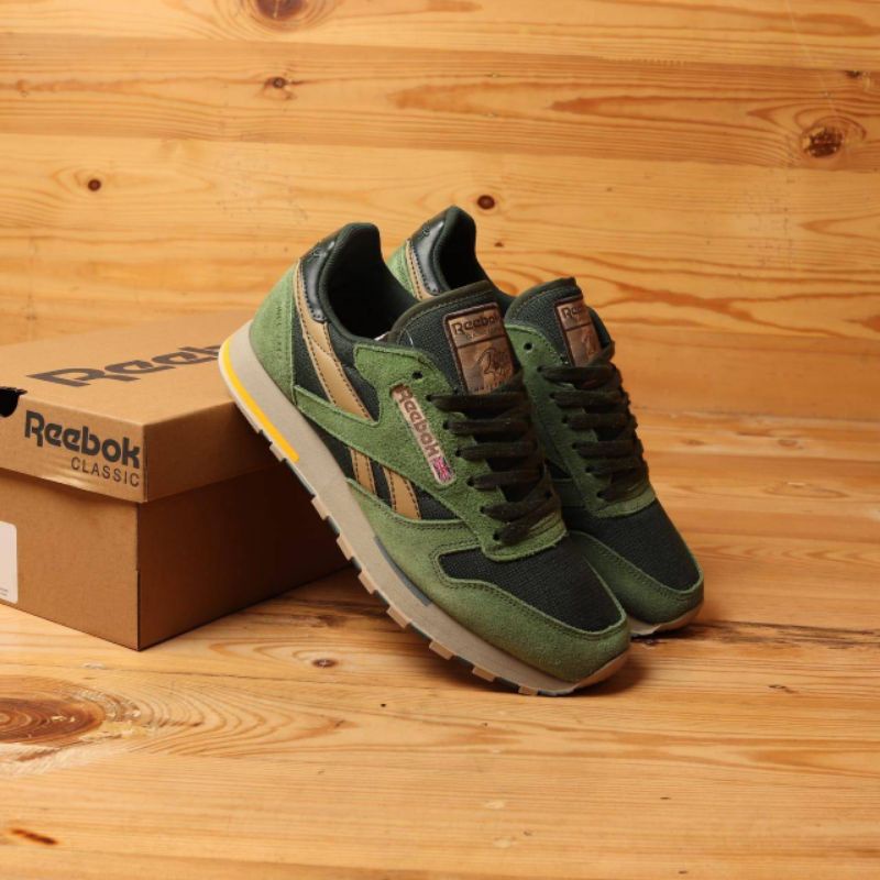SEPATU REEBOK LEATHER UTILITY OLIVE ORI INPOR SNEAKERS OLAHRAGA SPORT PRIA COWOK GAYA CASUAL KEREN