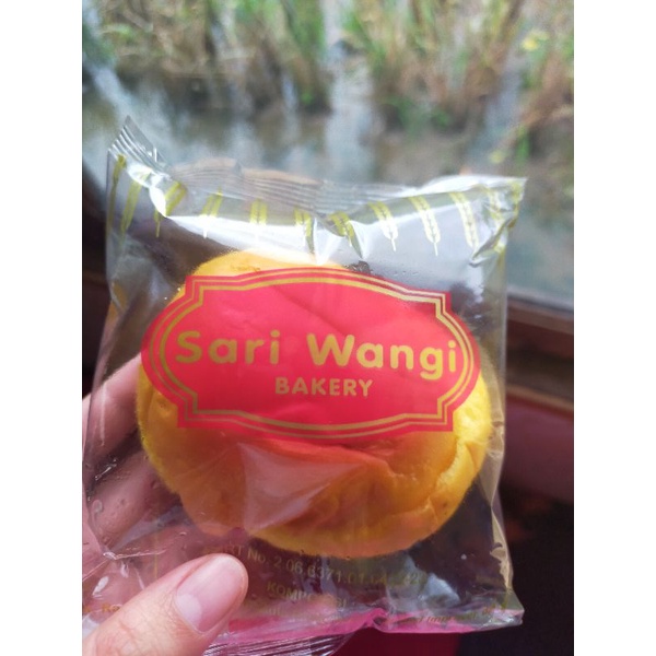 

roti Sari wangi Rp.2.000/biji