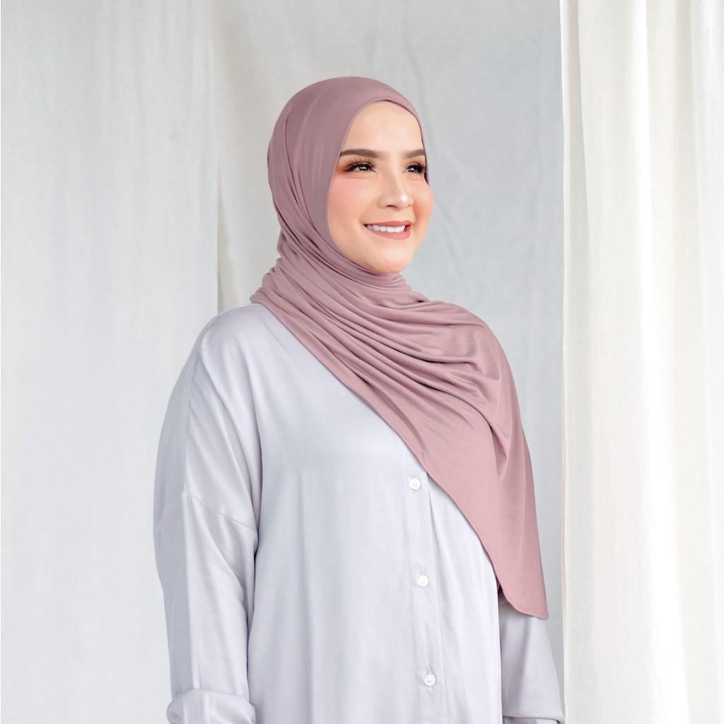 MECCANISM - QUEENZA HIJAB KERUDUNG PASHMINA INSTANT FULL SPANDEX DUSTY PINK-1