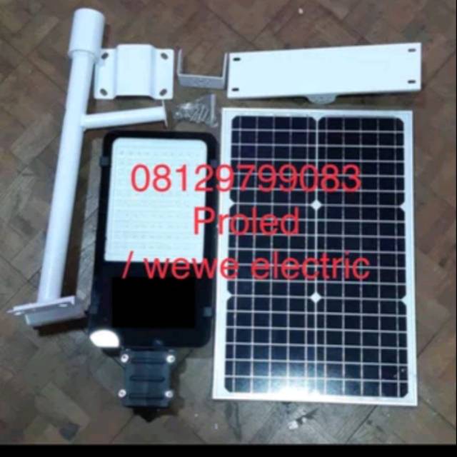 Lampu jalan led solar sel.panel surya matahari 50w 50 watt pju led solar cel outdoor pju solar