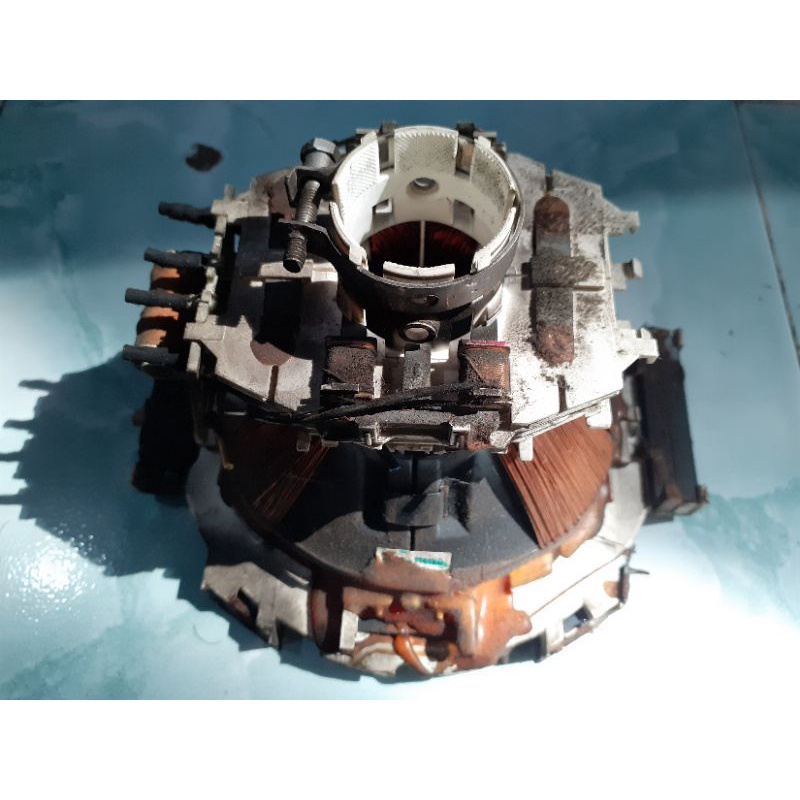 yoke tv tabung 21 inch super slim