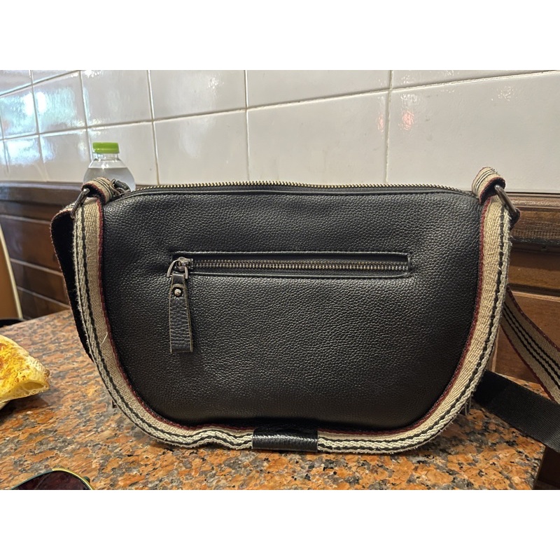 Tas Selempang Wanita
