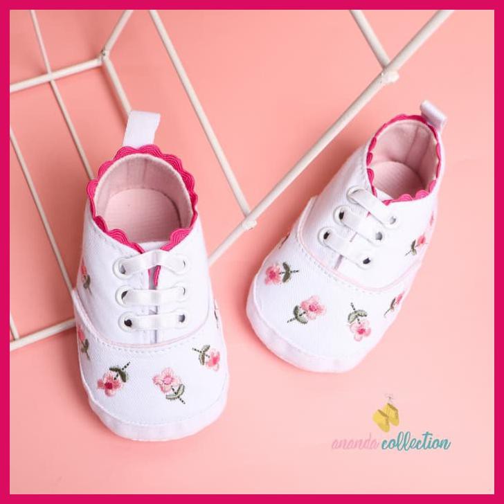 SEPATU BAYI / SEPATU BAYI PREWALKER / SEPATU BAYI PEREMPUAN EMBROIDERY
