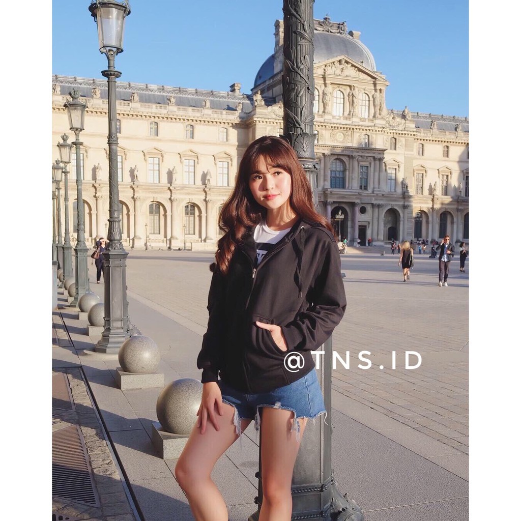 CANTIK JELITA ANGGUN SYARI HIBAERS /  Sweaterpolos JAKET HOODIE ZIPPER HITAM WANITA M - XXXL POLOS