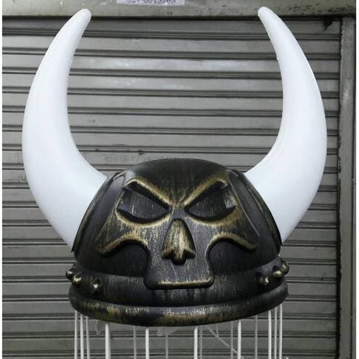 Topi Tanduk Viking