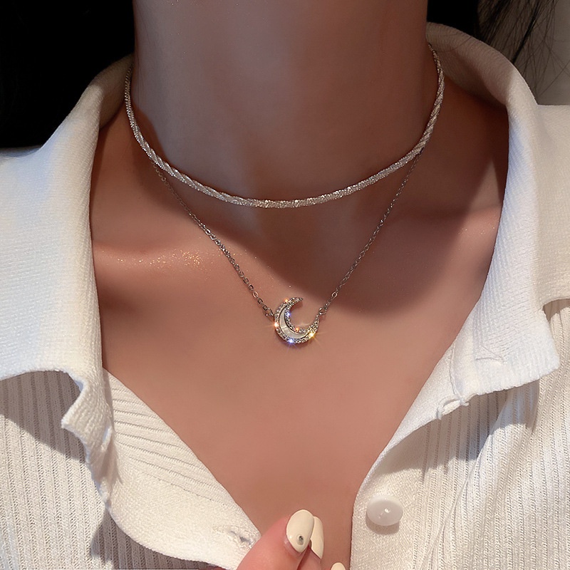 Kalung Rantai Klavikula Desain Bulan Warna Silver Gaya Korea Untuk Aksesoris