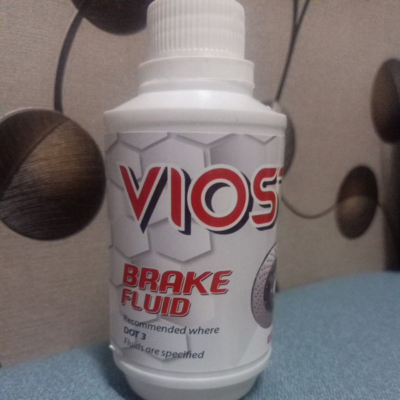 Minyak rem mobil dot 3