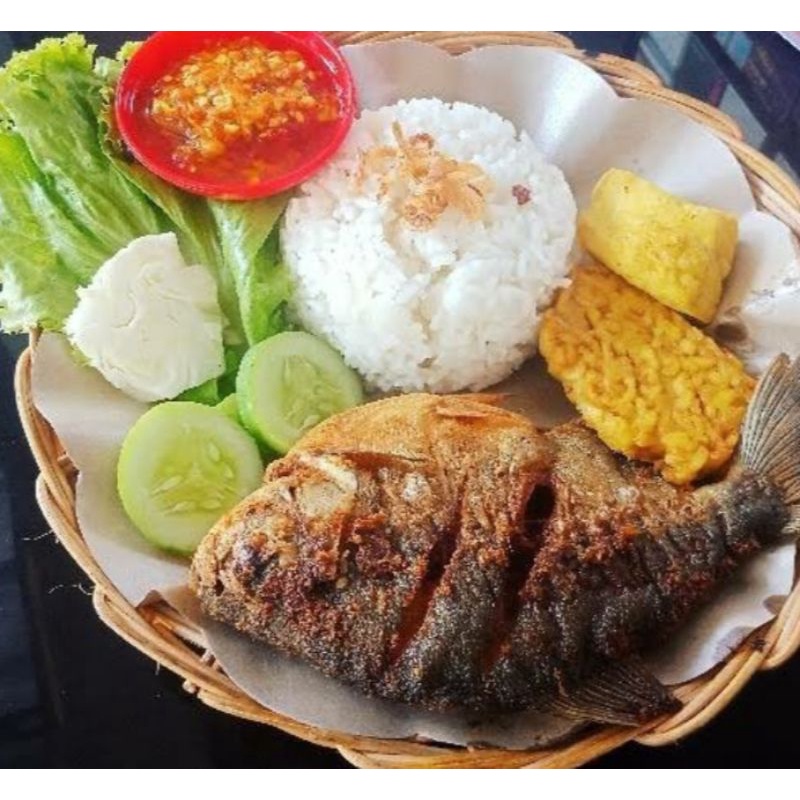 

paket catering aneka pecak ikan..bawal,gurame,nila,lele,ikan mas