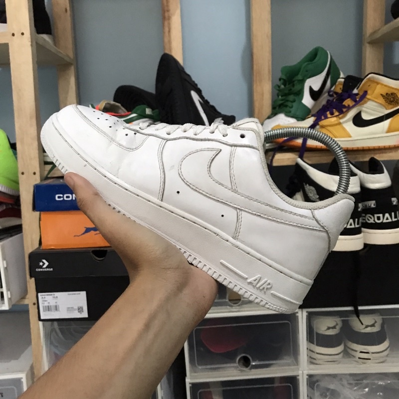 Nike Air Force 1 triple white second bekas
