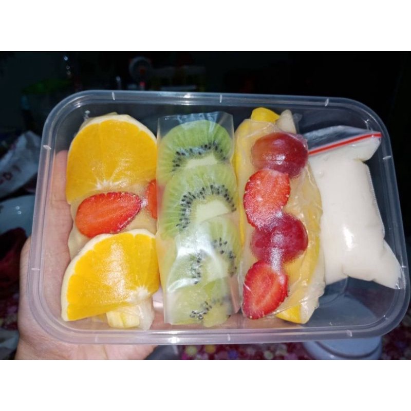 

spring roll fruit