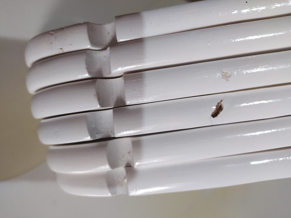 Hanger Kayu Putih Dewasa Mutiara