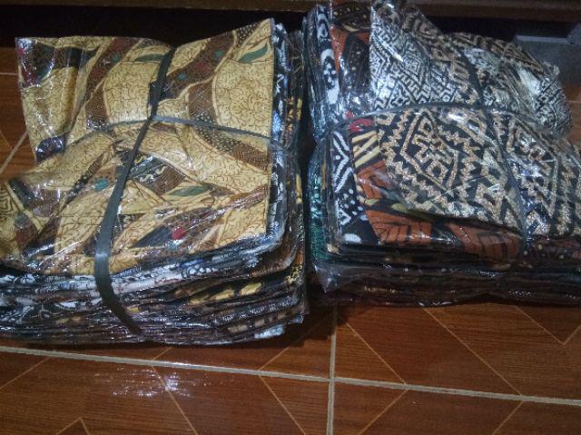 Kemejabatikpria/batikpria/batikcowok/bajubatik/pakaianbatik/batikpekalongan/batik Oval Litle