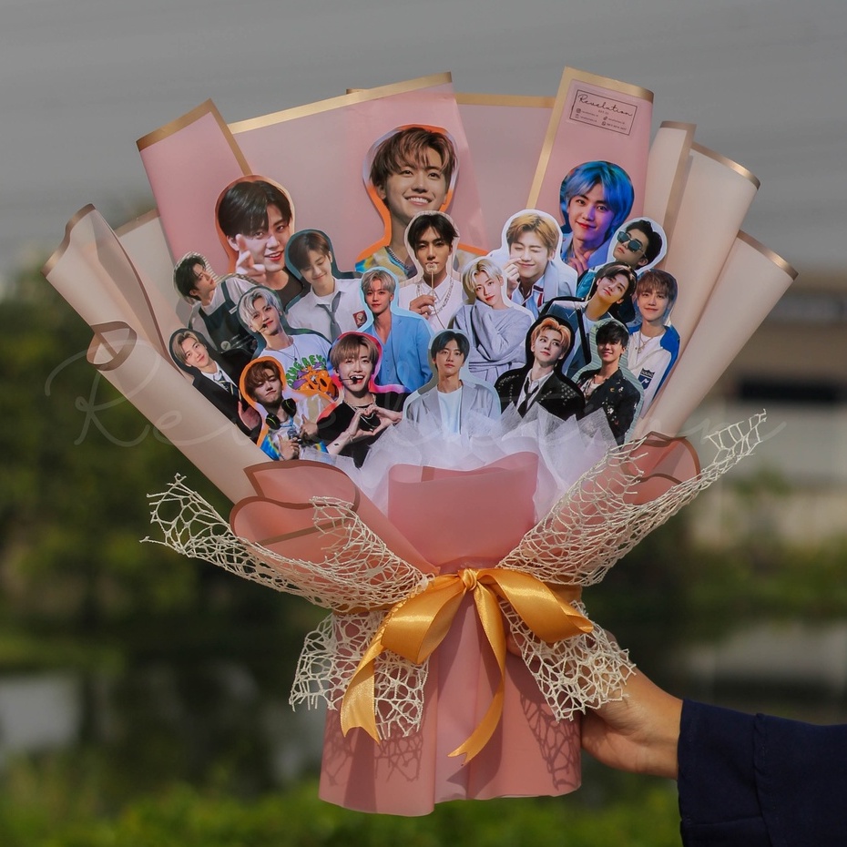 [Harap chat dulu] BUKET FOTO BUKET ANIME BUKET KOREA KPOP/CUTTING CUSTOM Crafloria Kado Ultah/Wisuda