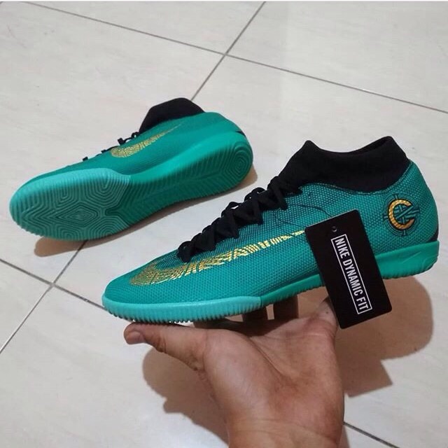 Sepatu Futsal Nike 100% original BNIB